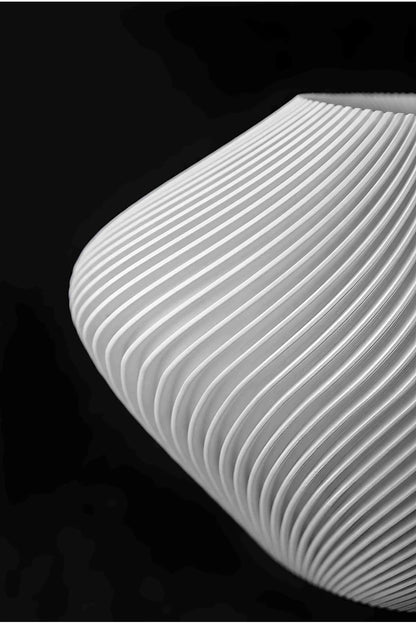 TORACE Vase - White