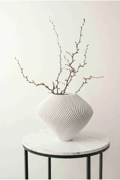 TORACE Vase - White