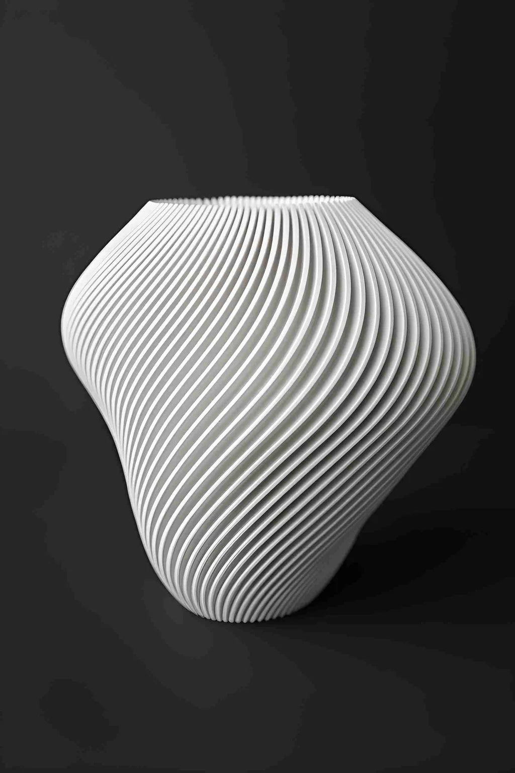 TORACE Vase - White